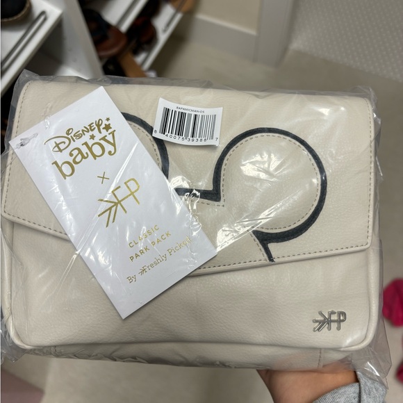 NWT Freshly Picked Park Pack in Mickey - Picture 5 of 5